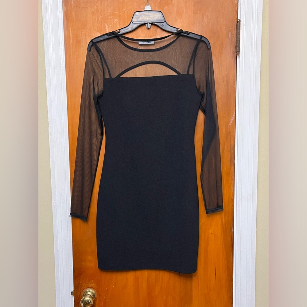 NEW. Jump Apparel Little  black dress M